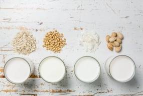 Рослинне молоко: яке краще при діабеті?