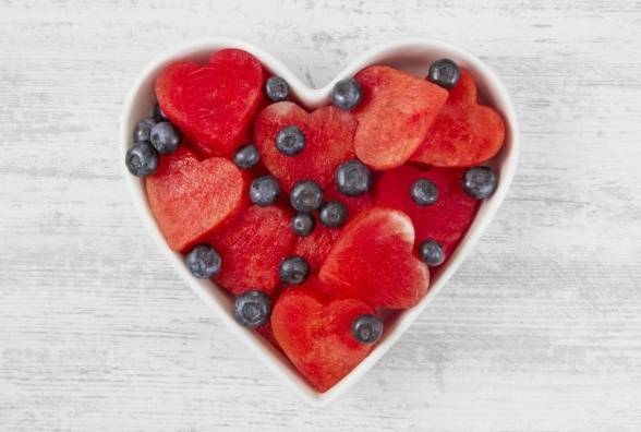 Как подросткам с диабетом 1 типа сохранить здоровье сердца: 5 продуктов, которые могут помочь - изображение
