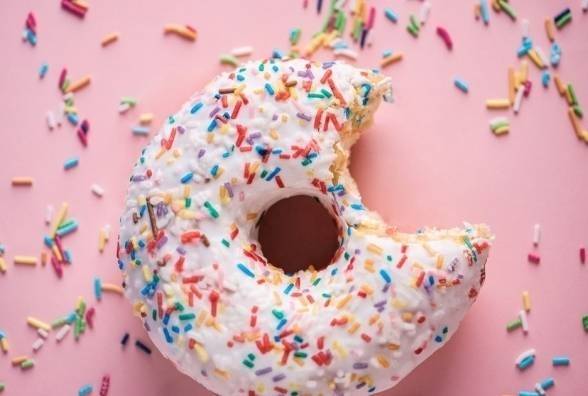 Як їсти менше солодкого? 5 порад від експерта - изображение