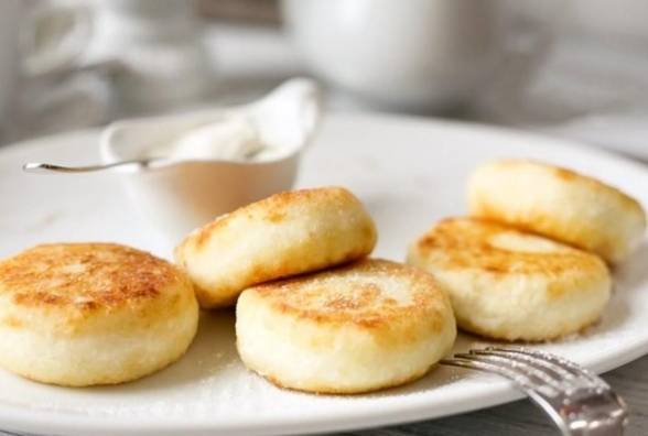 Без цукру, але з насолодою: як приготувати ідеальні сирники для діабетиків? - изображение