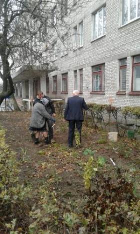 Экоинициатива от Санофи: высажено 260 деревьев и кустов в Виннице! - 2 изображение