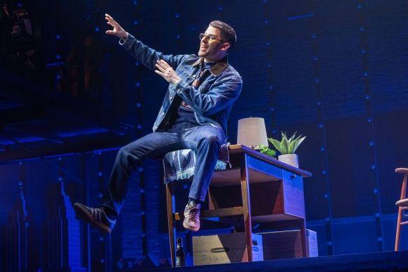 З інсуліновою помпою на Бродвеї: Нік Джонас розповів про управління діабетом під час виступів на сцені - 2 фото З інсуліновою помпою на Бродвеї: Нік Джонас розповів про управління діабетом під час виступів на сцені - 2 изображение