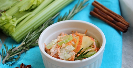 Рецепт салата с сельдереем - диетическое блюдо - 5 изображение