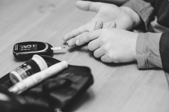 Фото-проект от мамы ребенка с диабетом. "Моя чёрно-белая цветная жизнь" - 10 изображение