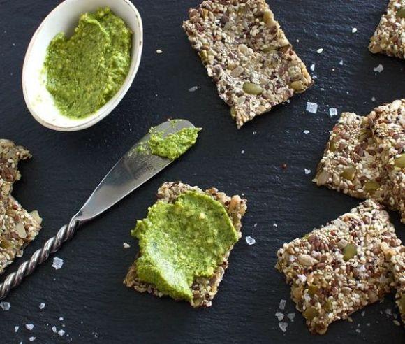 Льняные хлебцы — полезный перекус и низкоуглеводная основа для бутербродов - 2 изображение